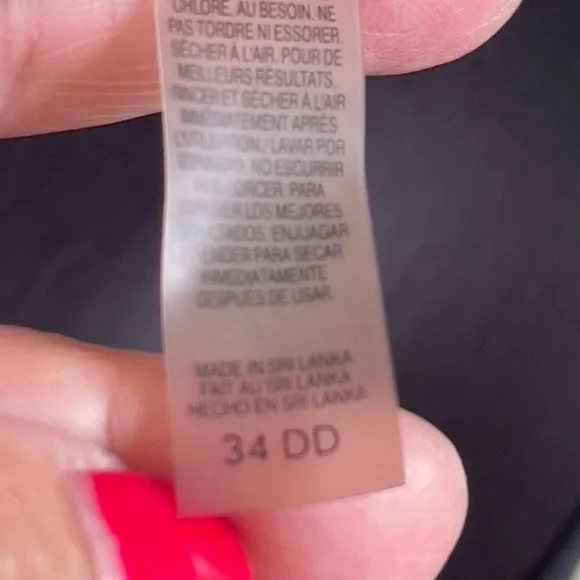 Victoria's Secret Elegant Black Bikini Set - Picture 6 of 10